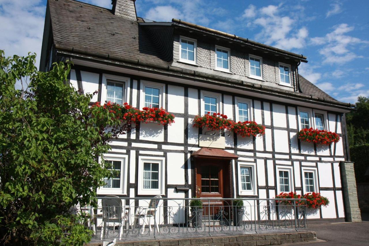Gnacke Apartment
